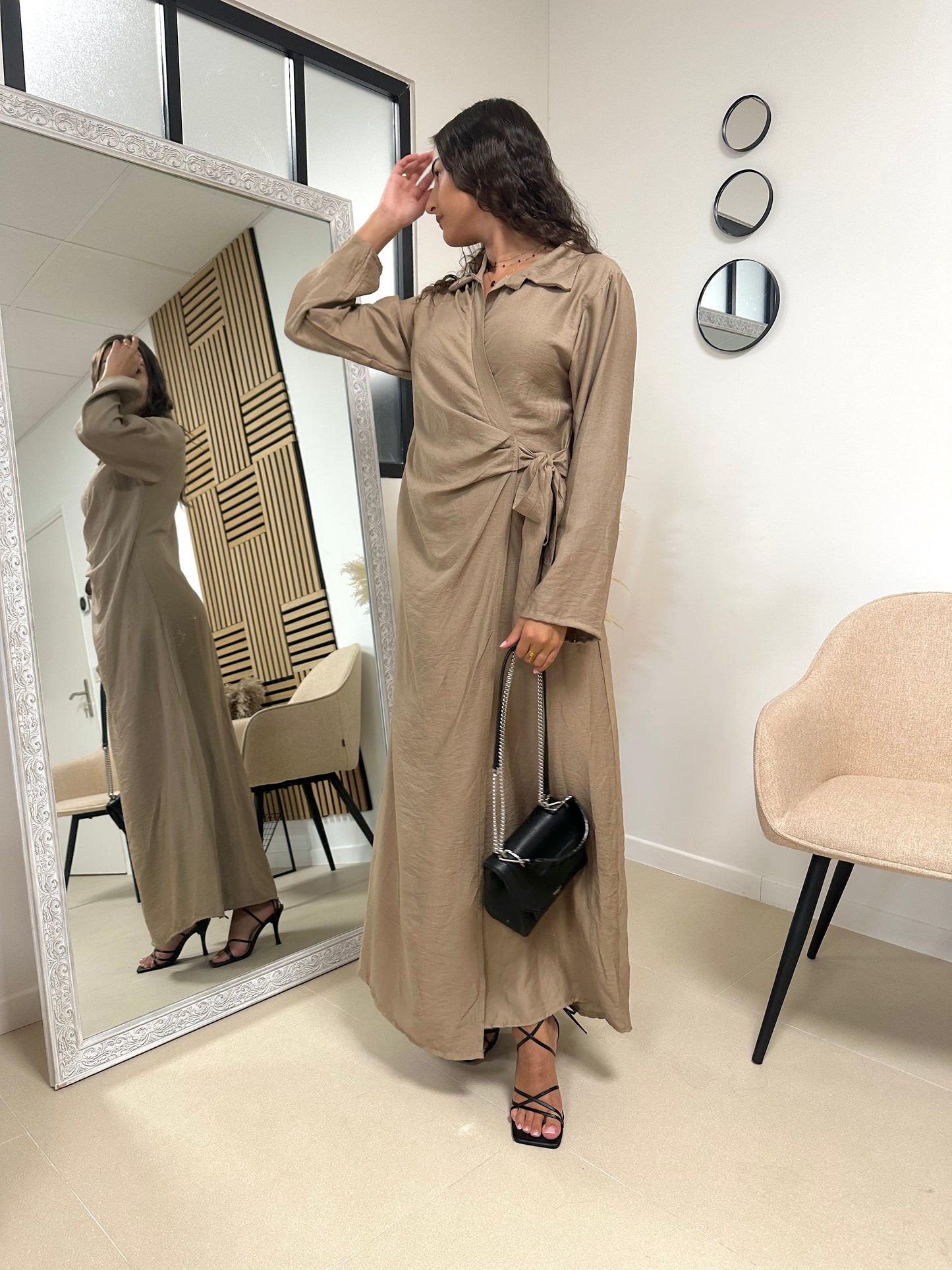 Robe longue cache cœur nouée