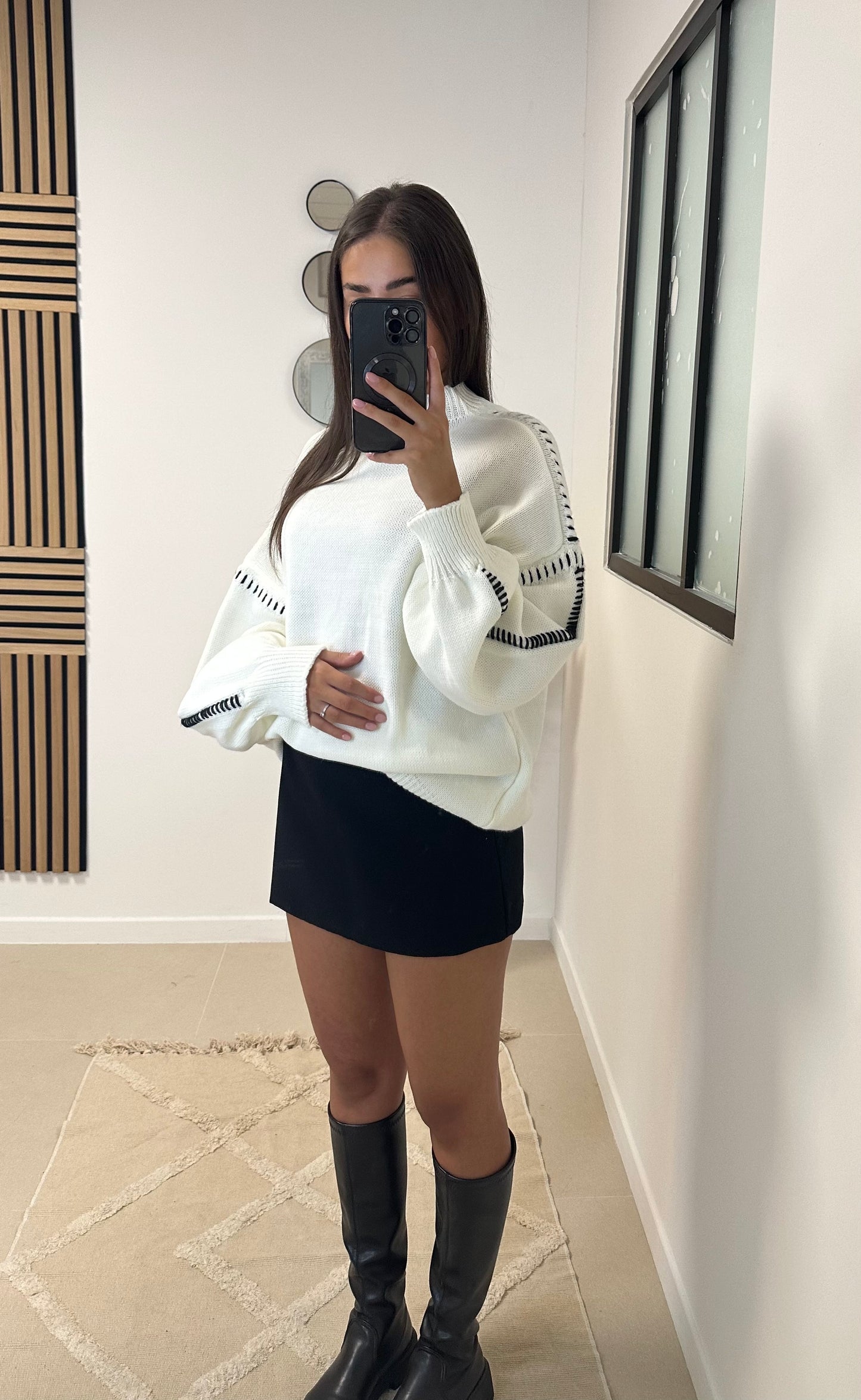 Pull conture blanc