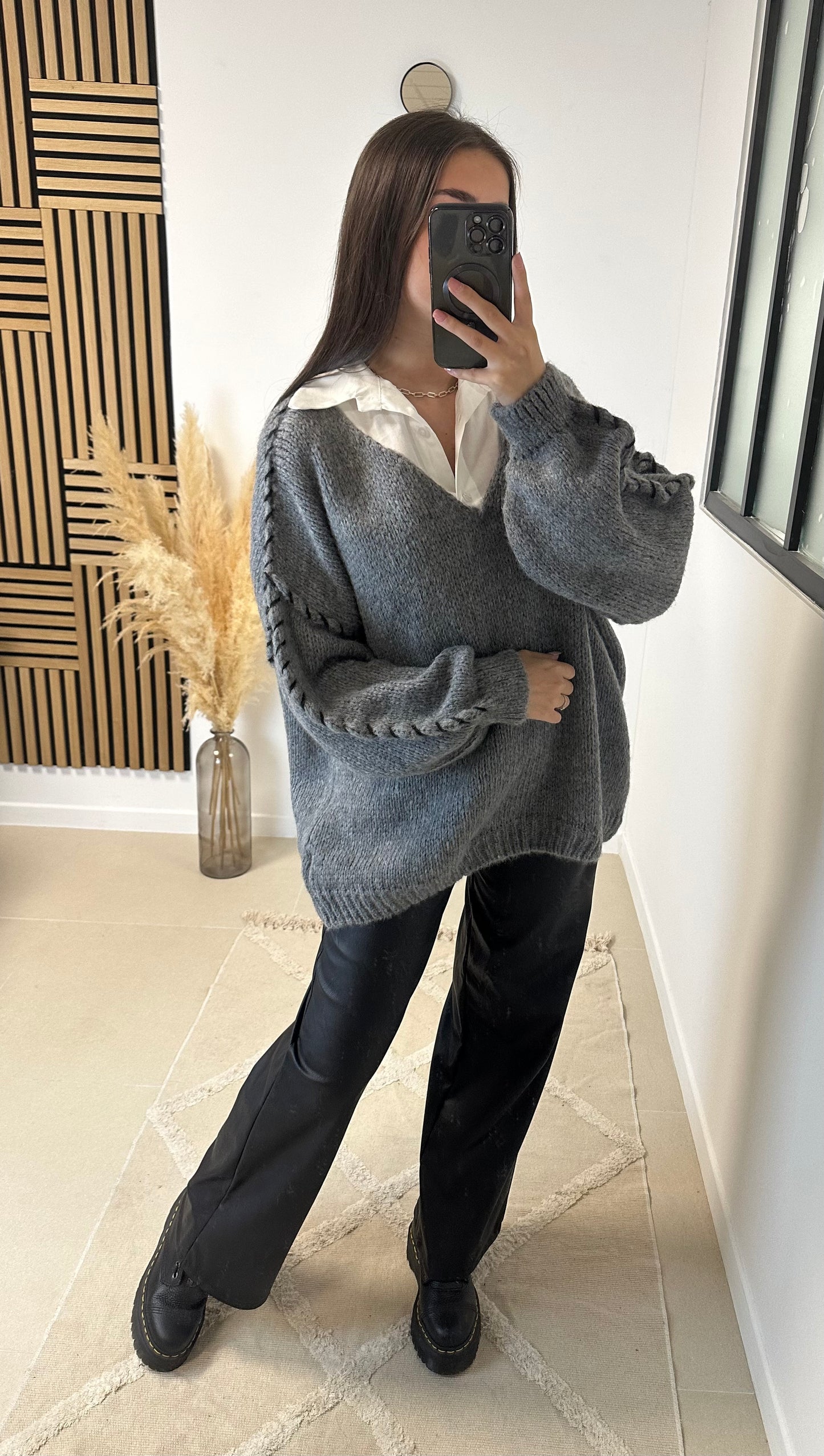 Pull torsadé gris