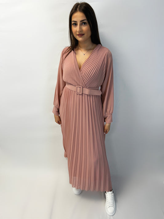 Robe longue plissée rose